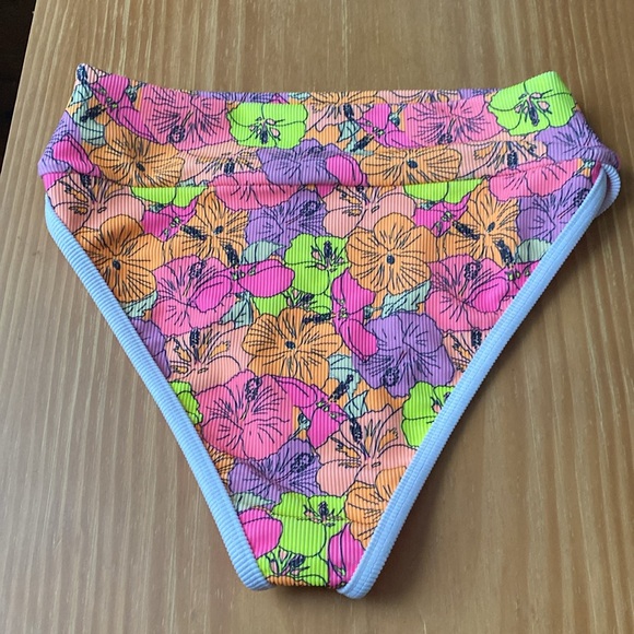 Lain Snow Kiawah Bikini Bottom High Waisted In Neon Bloom Medium - Picture 2 of 6